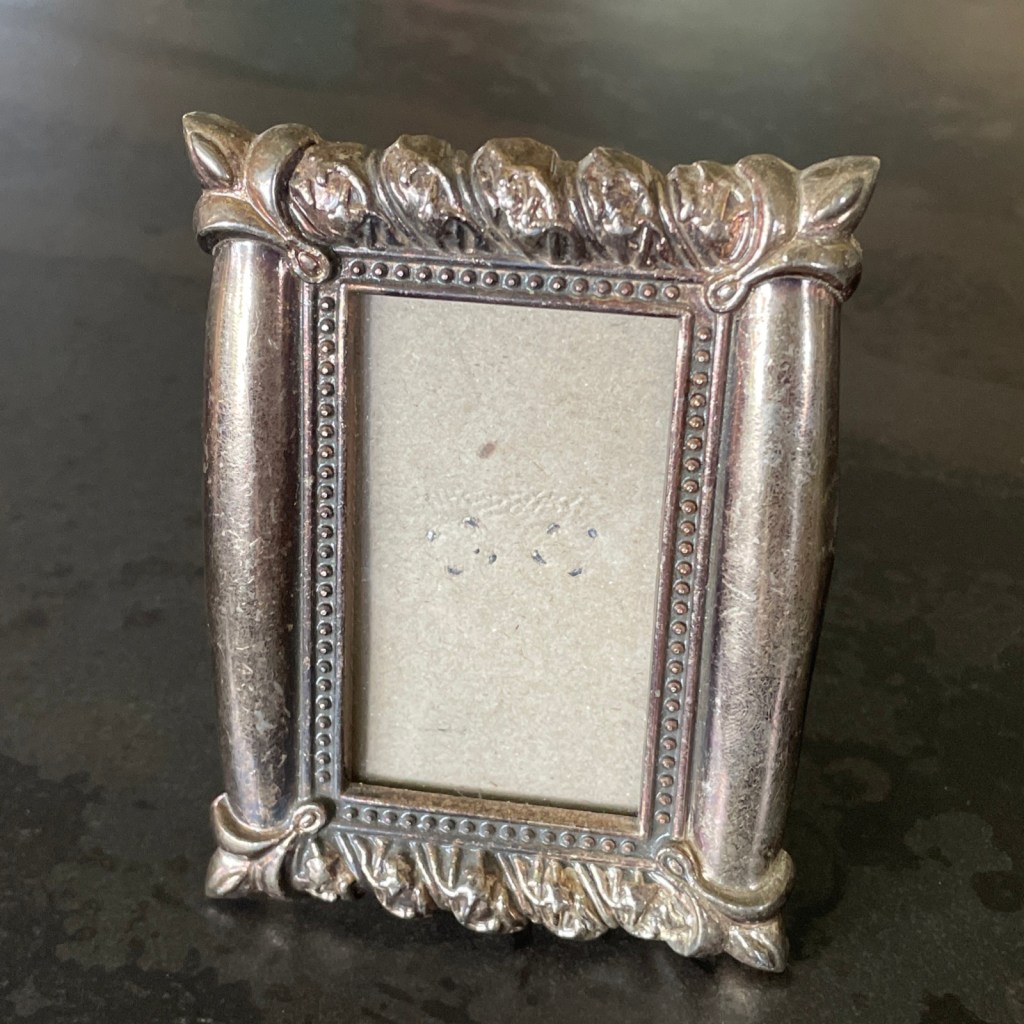 Mexico Soler Arumi Artesanias Sterling Silver Picture Frame Folk Art Frame 2x1